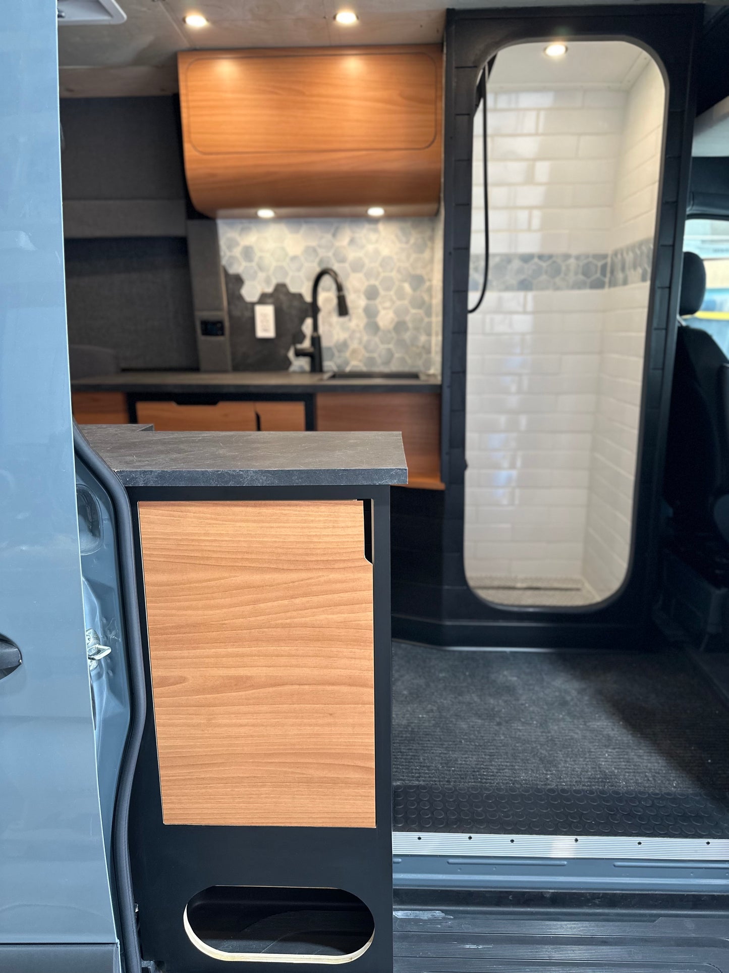 Mercedes Camper Van Grey144