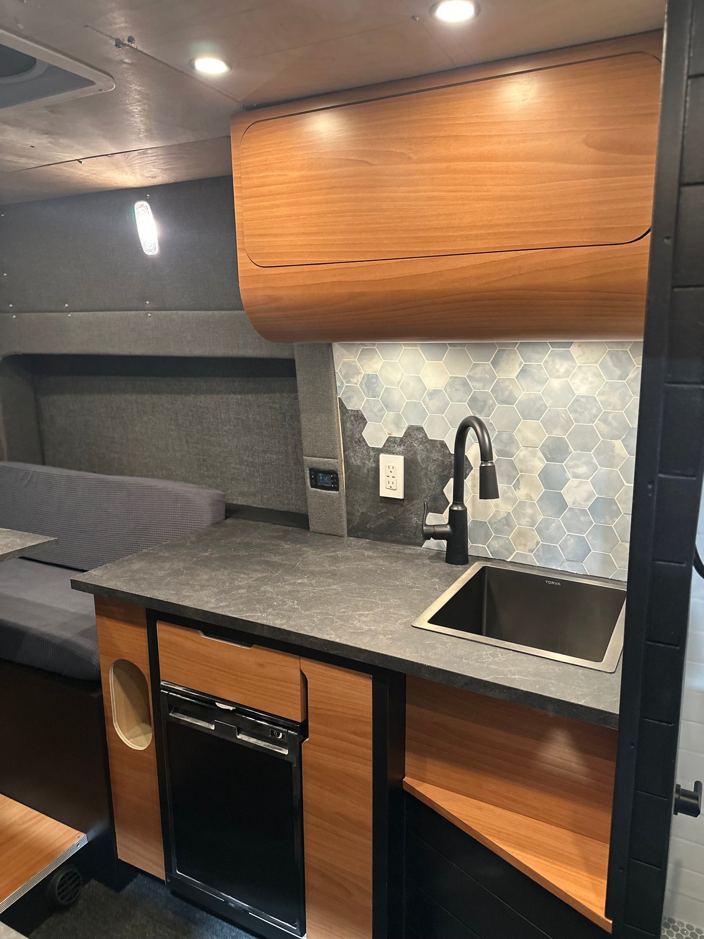 Mercedes Camper Van Grey144
