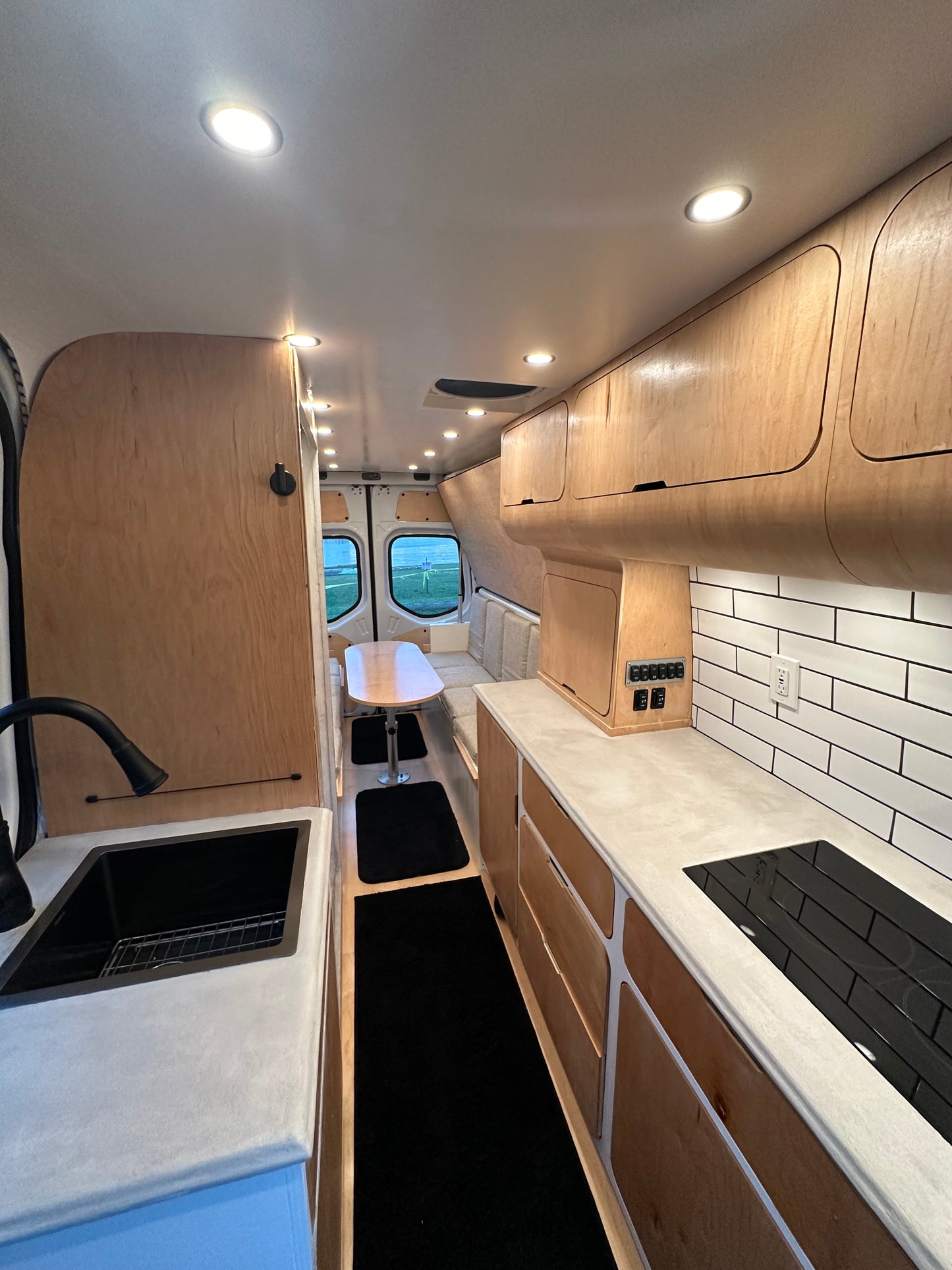 FlowVan (WV 1)