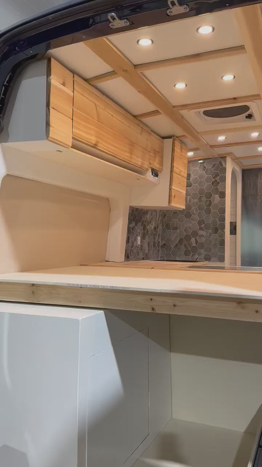 FlowVan (DB 144)